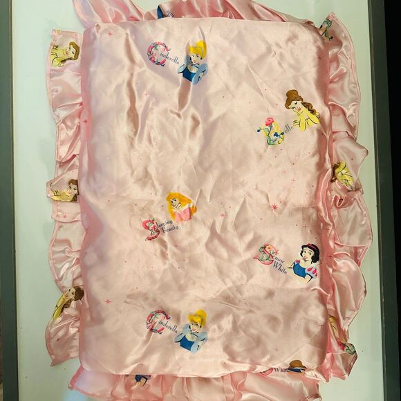 18” Doll Disney Princess Canopy Bed - Picture 7 of 12